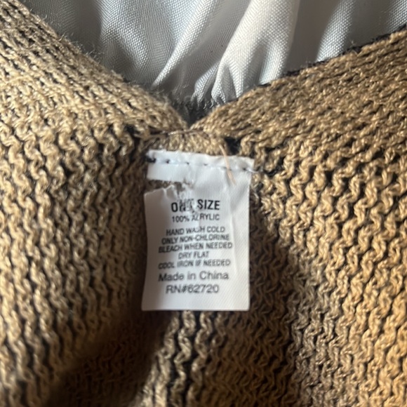 Croft & Barrow Beige and Black Wrap One Size OS - Picture 5 of 6